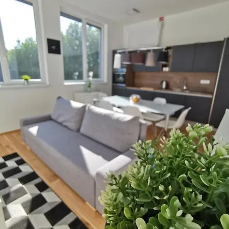 Apartmaji Egis Appartement *