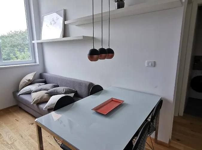 Apartmaji Egis 公寓 科佩尔