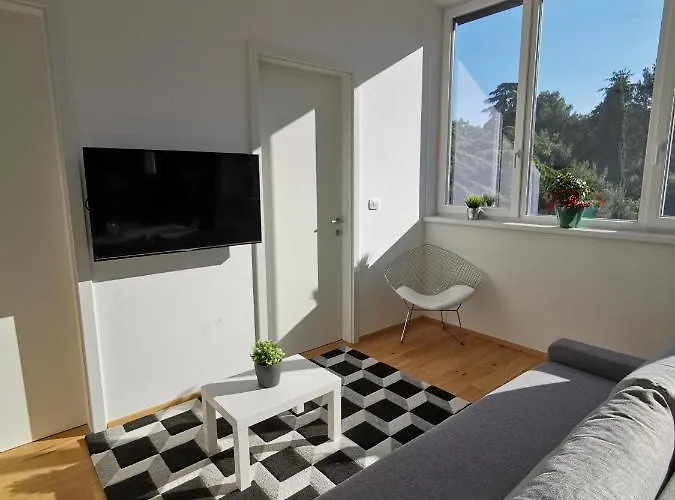 Apartmaji Egis * 科佩尔