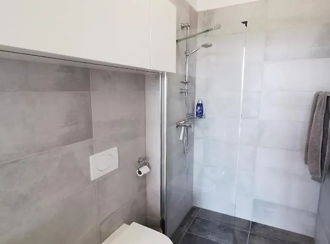 Apartmaji Egis 公寓 科佩尔