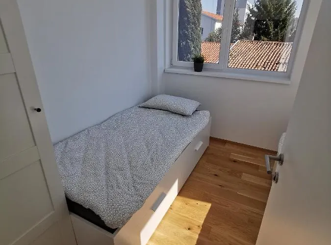 公寓 Apartmaji Egis *